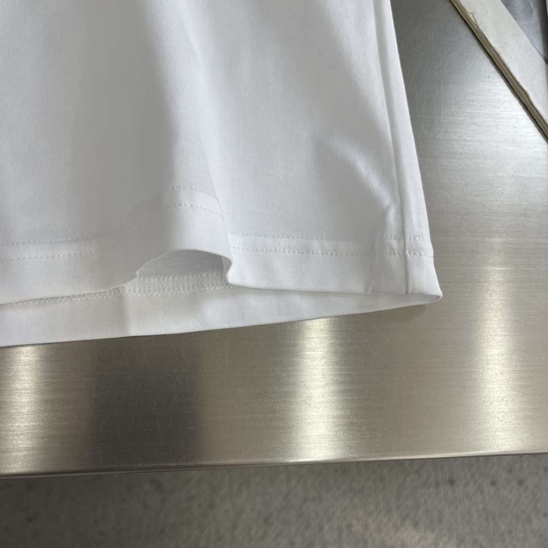 -LOEW 口袋刺绣细节全棉T恤面料质感很好舒适亲肤尺码:S-XXL肩宽4445474850胸围 101