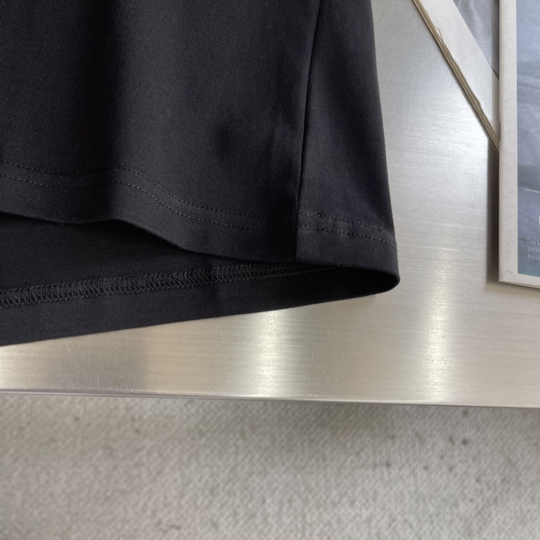 -Acne Studio 印花细节全棉T恤厚款面料质感很好舒适亲肤。尺码:S-XL肩宽50525355胸