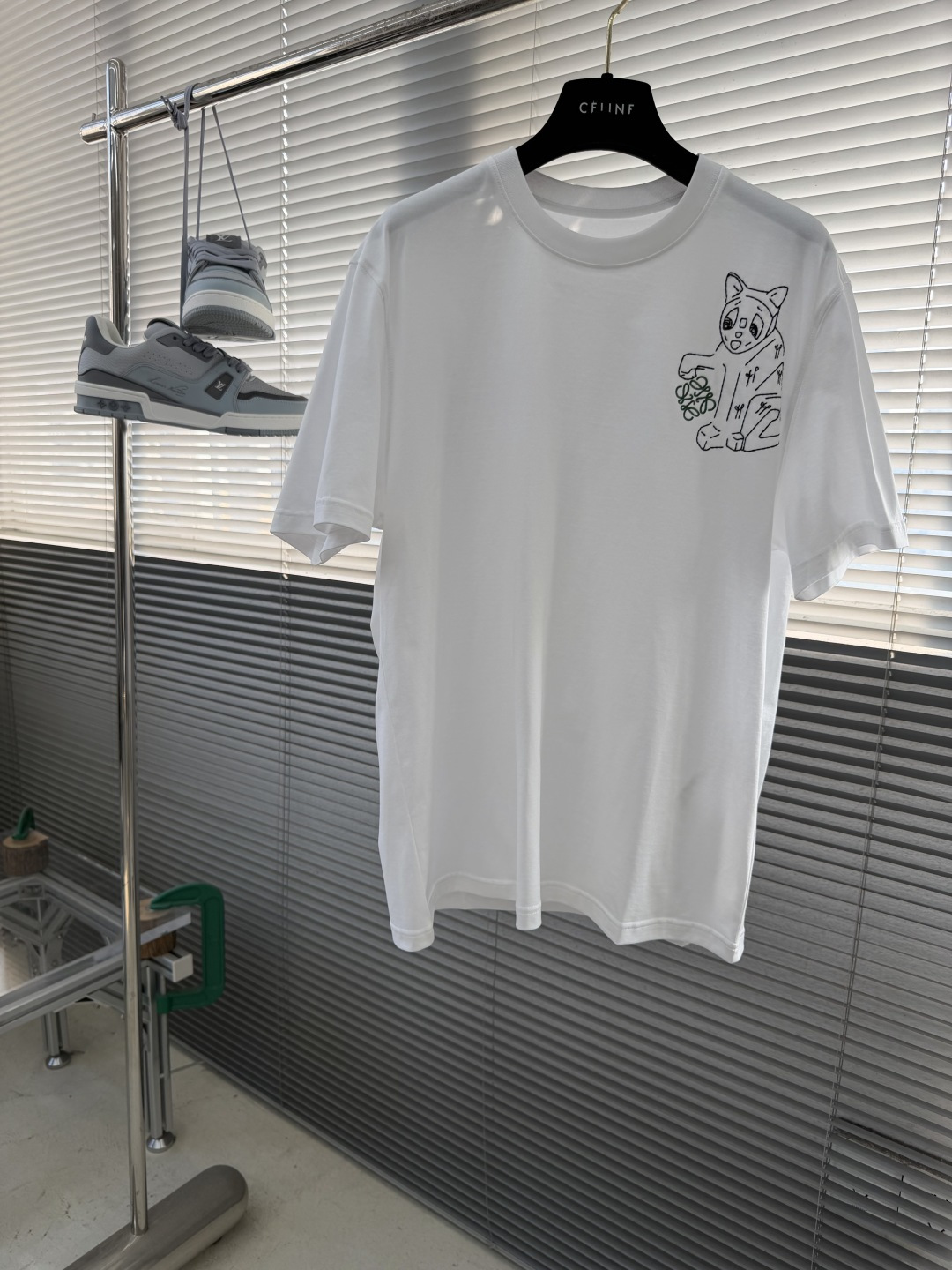 -LOEW 刺绣细节全棉T恤面料质感很好，亲肤感强，穿着舒适！码数：S-XXL肩宽4445474850胸