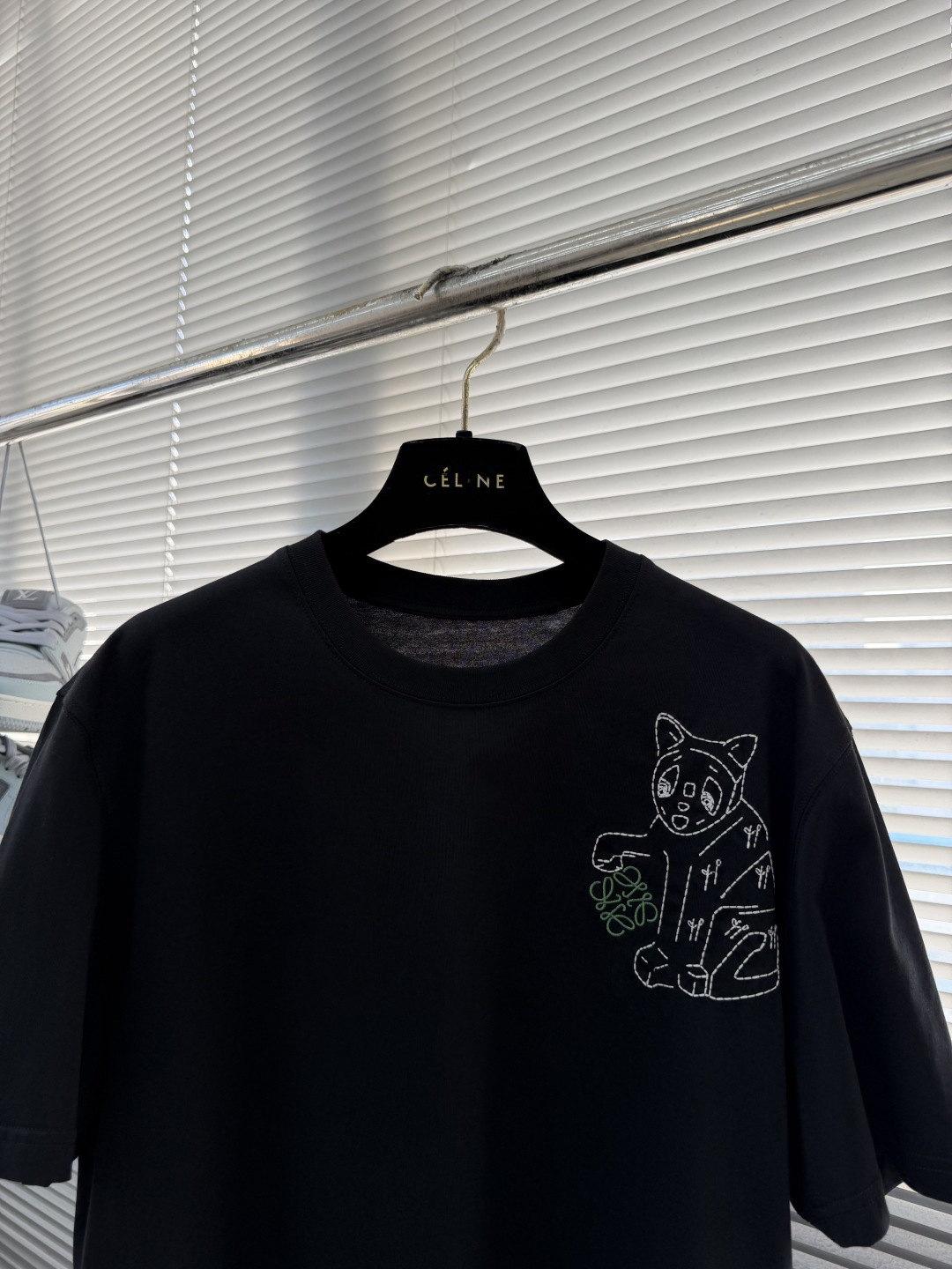 -LOEW 刺绣细节全棉T恤面料质感很好，亲肤感强，穿着舒适！码数：S-XXL肩宽4445474850胸