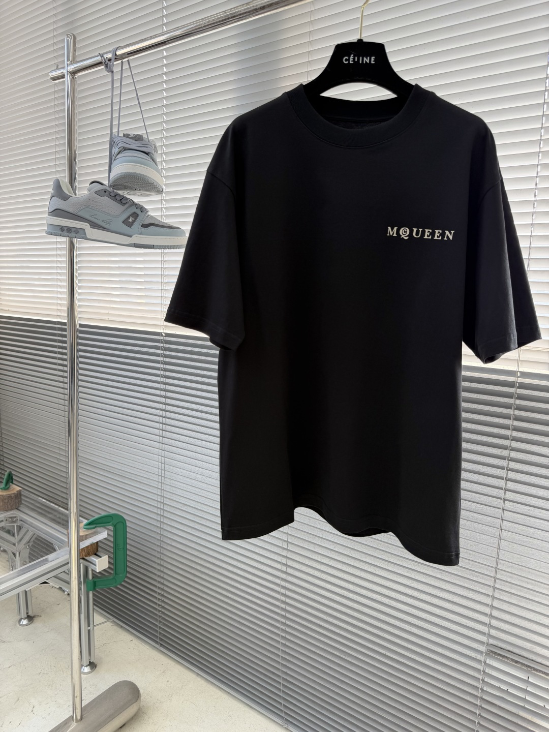 -MCQueen 印花细节全棉T恤厚款面料质感很好，亲肤感强，穿着舒适！尺码:S-XL肩宽5052535