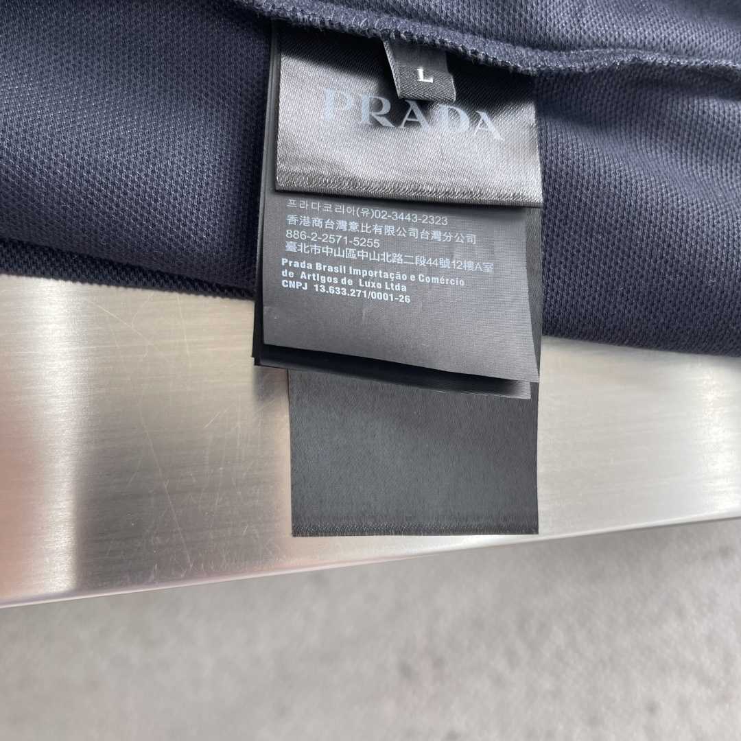 -PRAD 26ss 顶级爆款 胶条红标系列POLO短袖 经典百搭 纯棉面料 舒适透气 经典百搭 码数：
