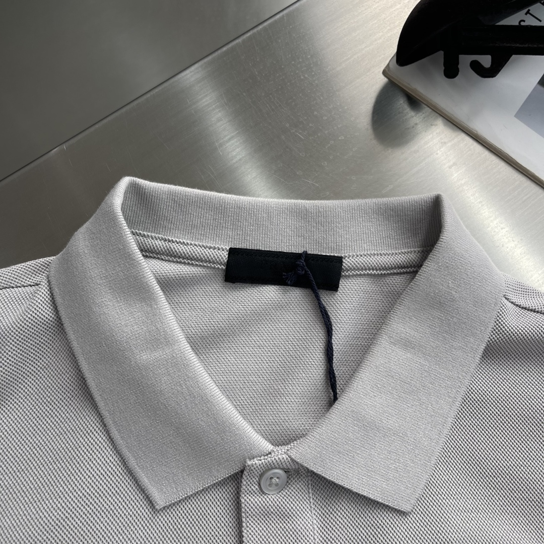 -PRAD 26ss 顶级爆款 胶条红标系列POLO短袖 经典百搭 纯棉面料 舒适透气 经典百搭 码数：