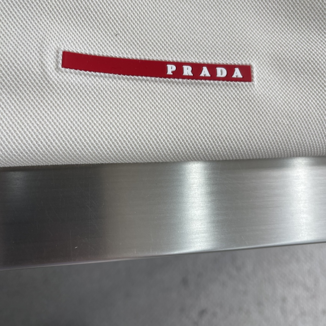 -PRAD 26ss 顶级爆款 胶条红标系列POLO短袖 经典百搭 纯棉面料 舒适透气 经典百搭 码数：