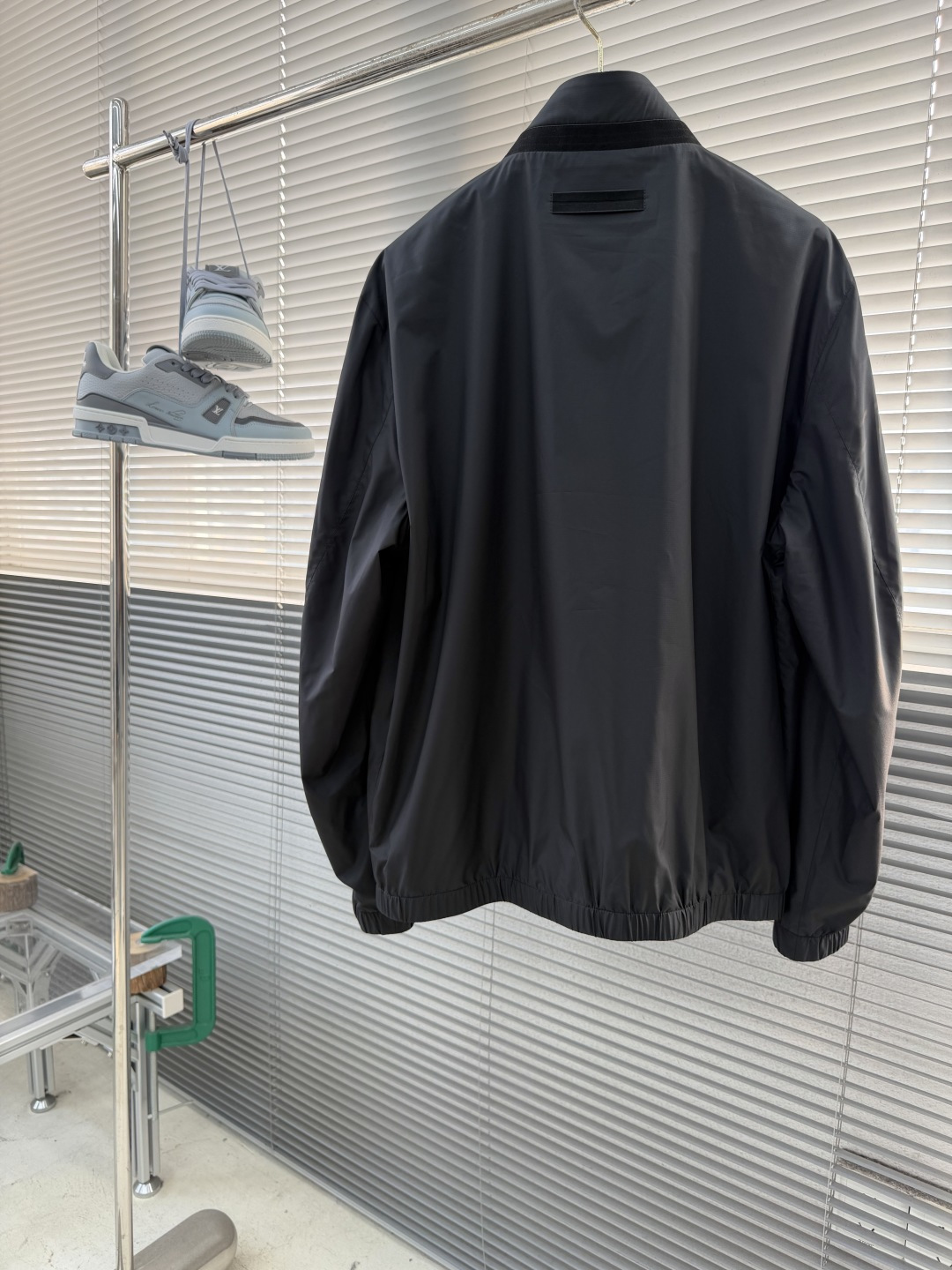 -Z zegn 2026SS早春新品立领夹克男士轻奢质感天花板精选高密防风透气面料，挺括有型不易皱，上身
