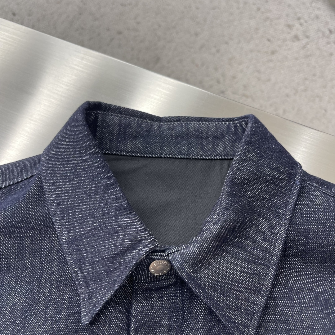上衣-Stone Island 2026春夏潮流微阔型牛仔衬衫外套 （有同款牛仔裤）不规则口袋设计 袖子