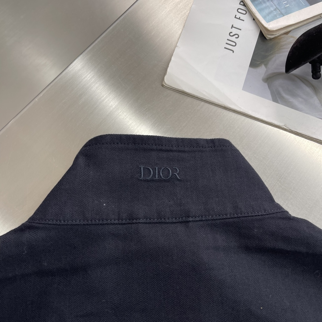 上衣-Dio X Stone Island 联名系列 2026春夏新品天然亚麻立领夹克外套,商务休闲实穿