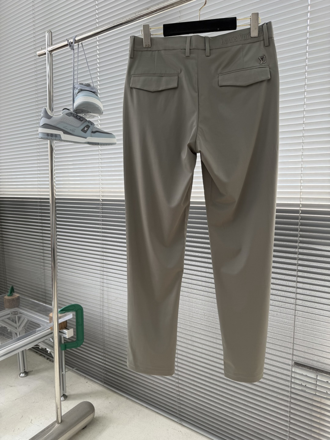 -驴牌 2026春夏系列休闲西裤版型：小直筒 （32码裤脚18CM）面料：超柔软四面高弹力锦氨面料 设计