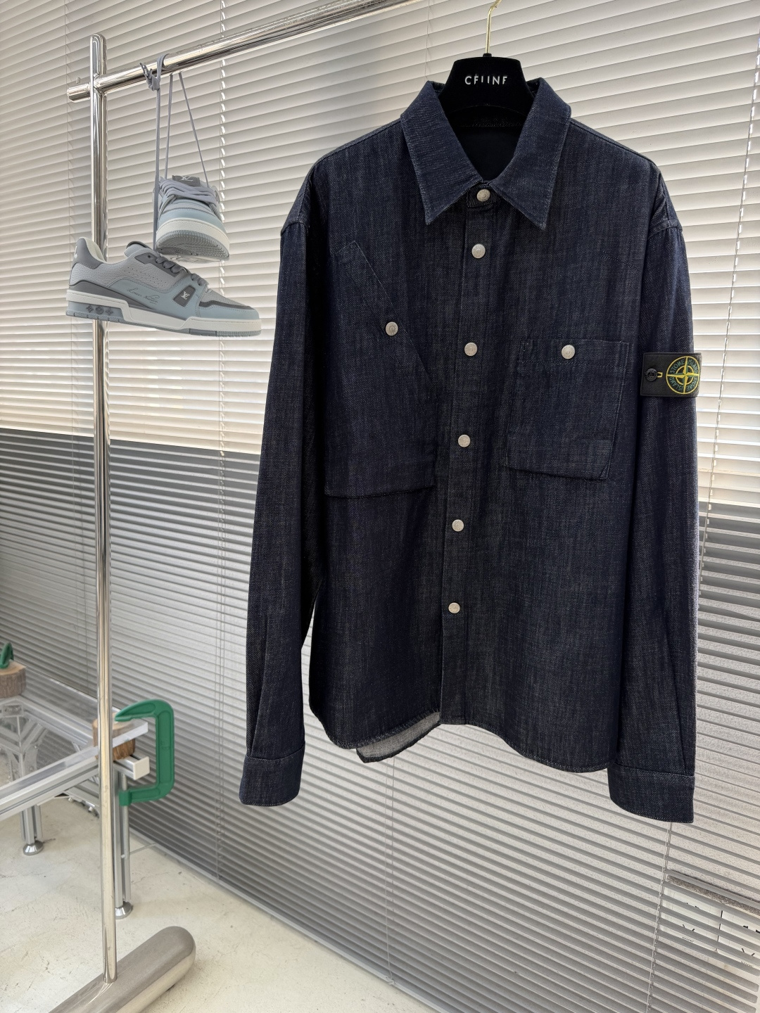 上衣-Stone Island 2026春夏潮流微阔型牛仔衬衫外套 （有同款牛仔裤）不规则口袋设计 袖子