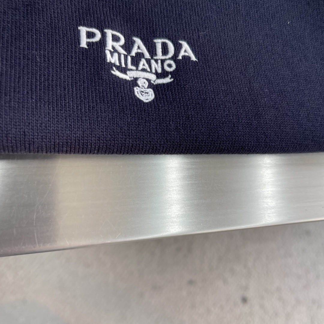 -PRAD 2026新款针织衫，松弛老钱，让绅士感在针织里自然流露透气针织面料告别束缚感，肌理织纹垂坠有