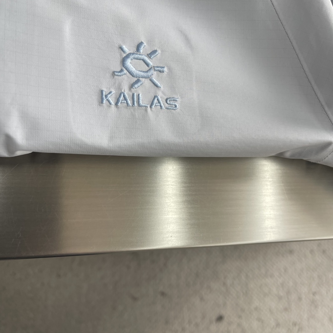 -KAILAS 户外连帽冲锋衣 透气防风防水登山服 男女情侣款运动夹克全新硬壳冲锋衣夹克，户外防水硬壳向