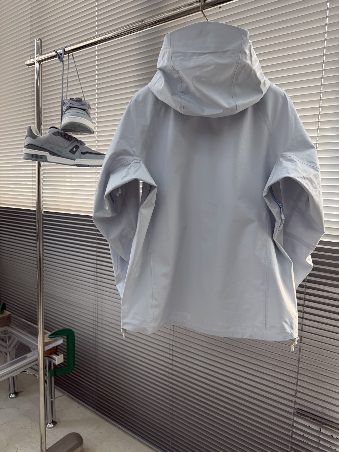 -KAILAS 户外连帽冲锋衣 透气防风防水登山服 男女情侣款运动夹克全新硬壳冲锋衣夹克，户外防水硬壳向