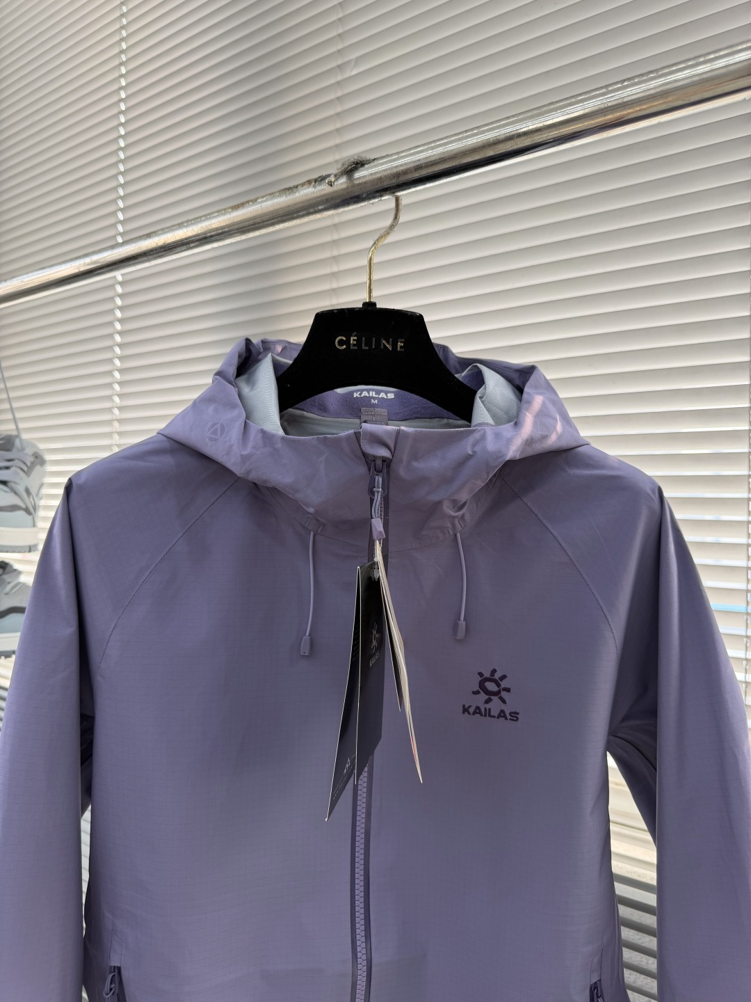 -KAILAS 户外连帽冲锋衣 透气防风防水登山服 男女情侣款运动夹克全新硬壳冲锋衣夹克，户外防水硬壳向
