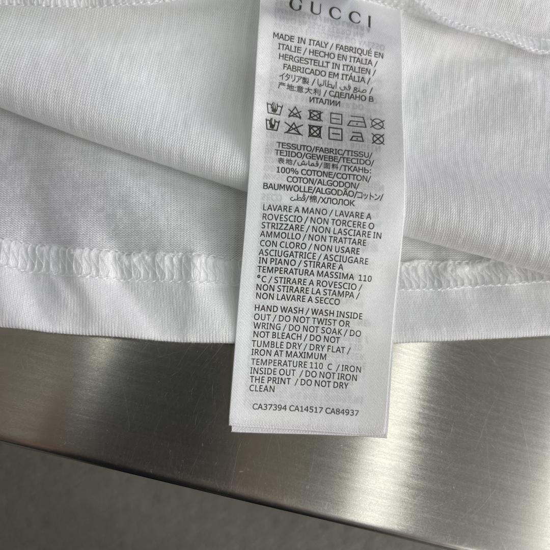 -GUCC 2026春夏新款首发专柜最新款短袖圆领T恤 高端订制 设计前卫时尚！品牌logo工艺刺绣字母
