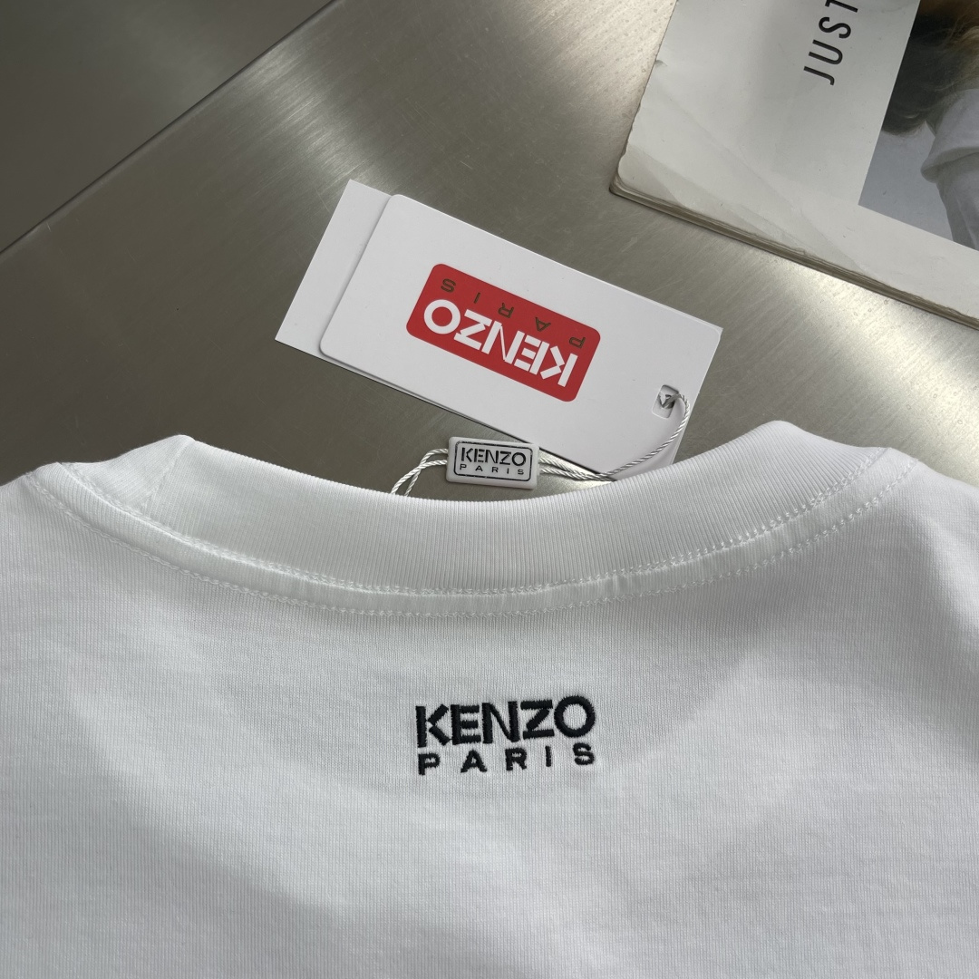 -Kenz* 2026SS春夏最新款圆领刺绣时尚短袖T恤，官网同步定制红色小花，背面龟背品牌字母刺绣，年