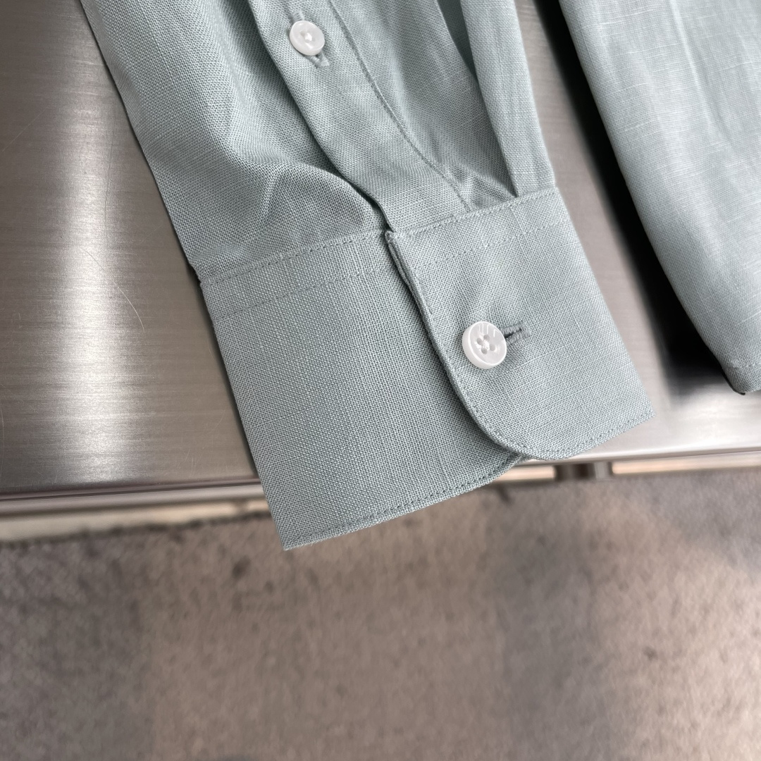-Z zegn 莱赛尔亚麻混纺休闲衬衫源自意大利的奢华男装典范zegNA，百年匠造传承，以对品质的极致苛