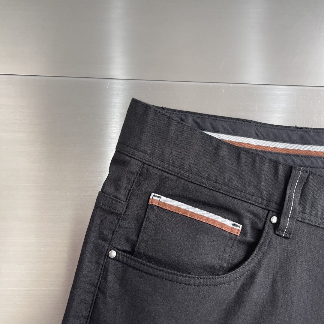 -Canali 26ss春夏新款休闲裤。专柜同步 直筒版型 定制专柜同步棉布面料 古银色五金高级 后袋工