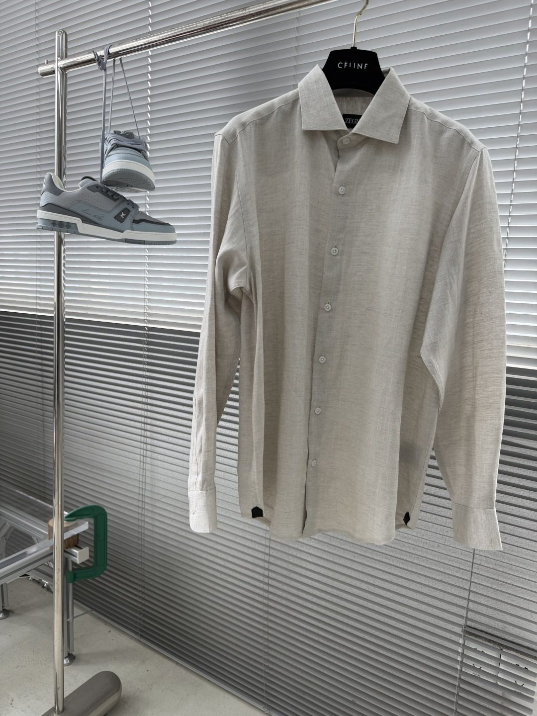 -Z zegn 莱赛尔亚麻混纺休闲衬衫源自意大利的奢华男装典范zegNA，百年匠造传承，以对品质的极致苛
