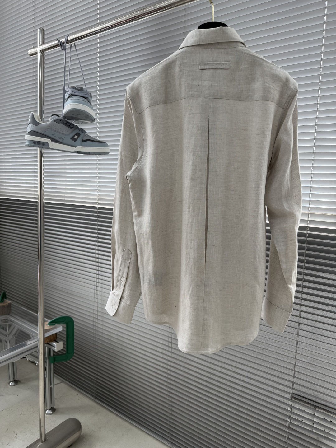 -Z zegn 莱赛尔亚麻混纺休闲衬衫源自意大利的奢华男装典范zegNA，百年匠造传承，以对品质的极致苛