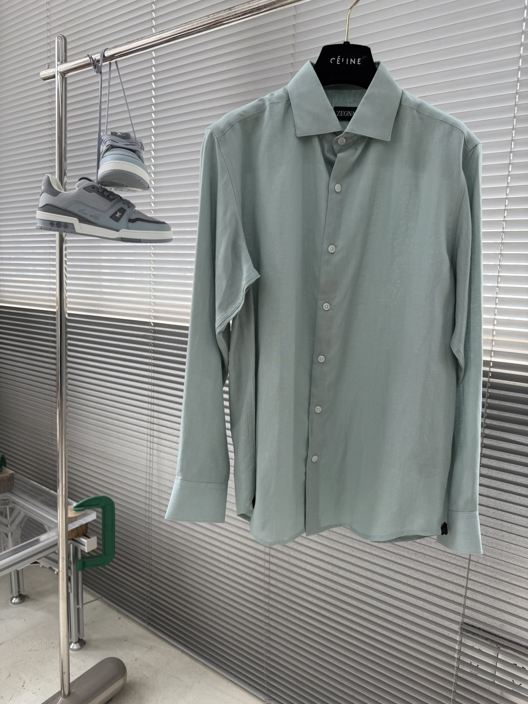 -Z zegn 莱赛尔亚麻混纺休闲衬衫源自意大利的奢华男装典范zegNA，百年匠造传承，以对品质的极致苛