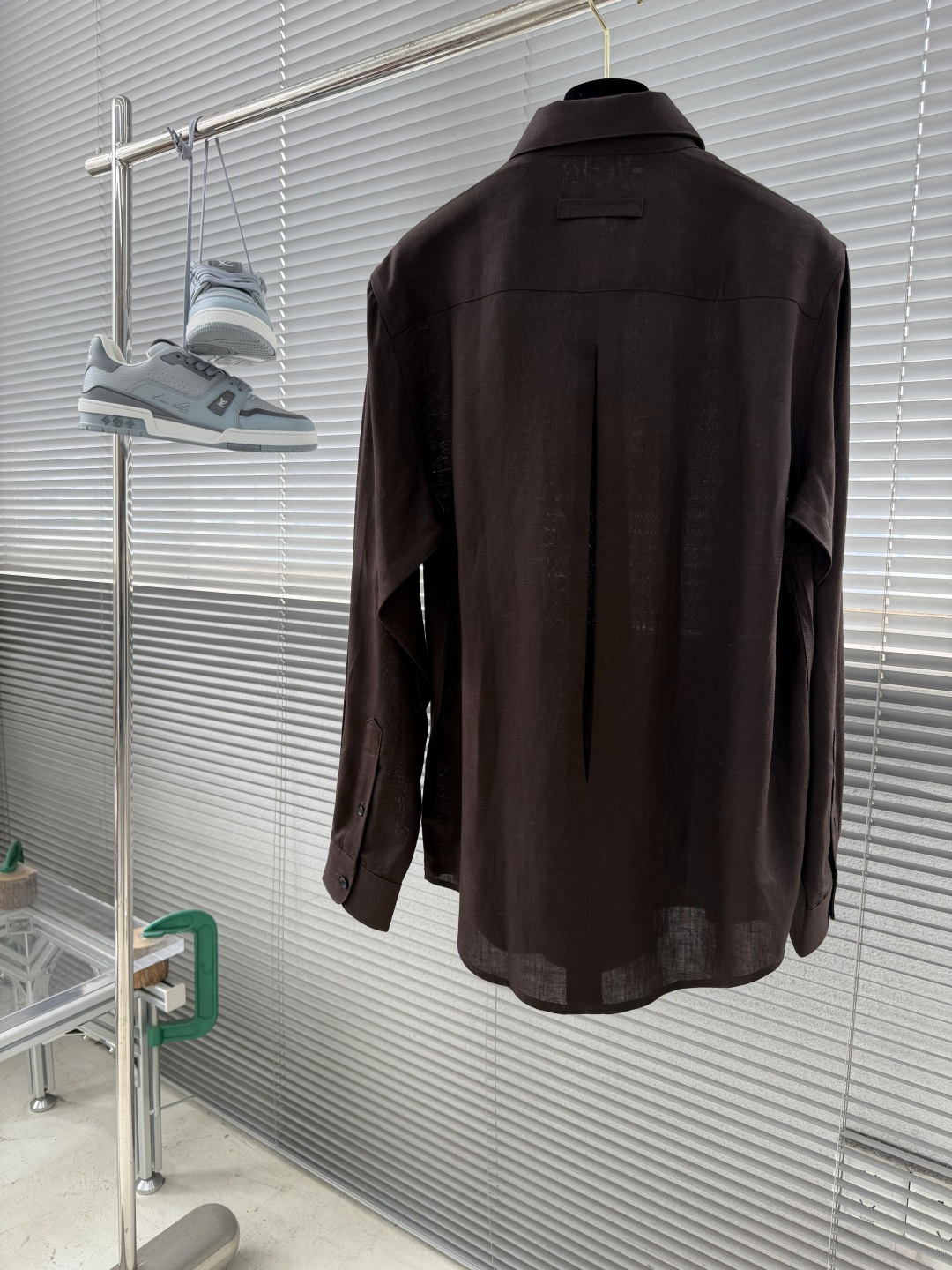 -Z zegn 莱赛尔亚麻混纺休闲衬衫源自意大利的奢华男装典范zegNA，百年匠造传承，以对品质的极致苛