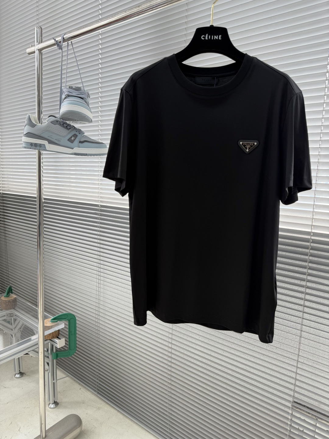 -PRAD 2026春夏新款圆领短袖 高端订制 简约设计！品牌logo重工艺设计 高端定制100支双面丝