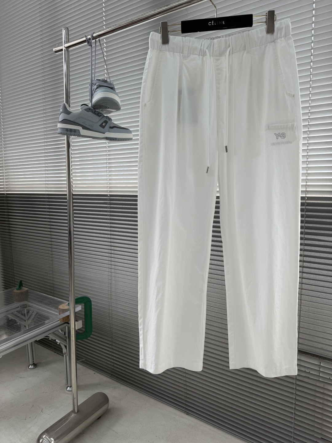 -Y-3 26早春新款休闲卫裤！高级定制面料透气面料，细节无可挑剔，顶级辅料配备，原版logo设计理念，