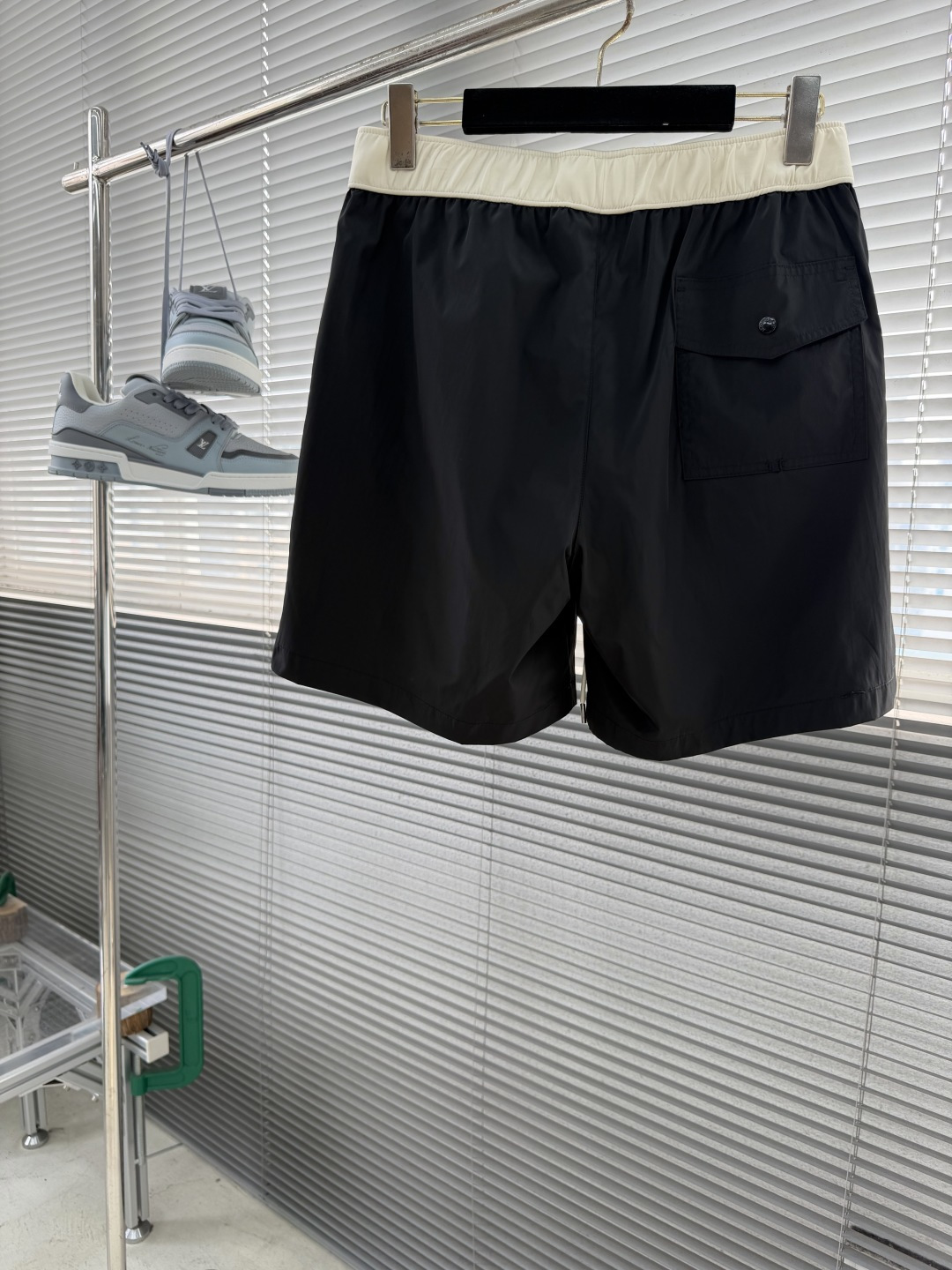 -mon 26ss 徽标logo抽绳系带 泳裤 男女同款 码数：S. M. L. XL裤长4647484