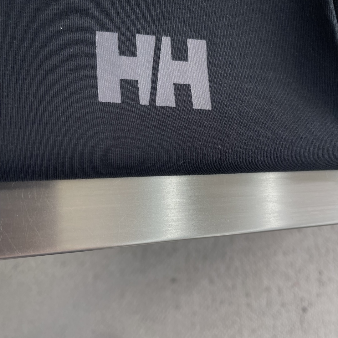 -HELLY HANSEN/HH海丽汉森26夏LOGO山脉图案短袖T恤基础圆领设计！经典白搭，领口选用定