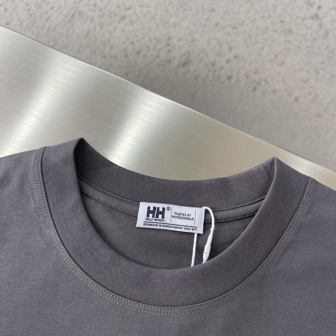 -HELLY HANSEN/HH海丽汉森26夏LOGO山脉图案短袖T恤基础圆领设计！经典白搭，领口选用定