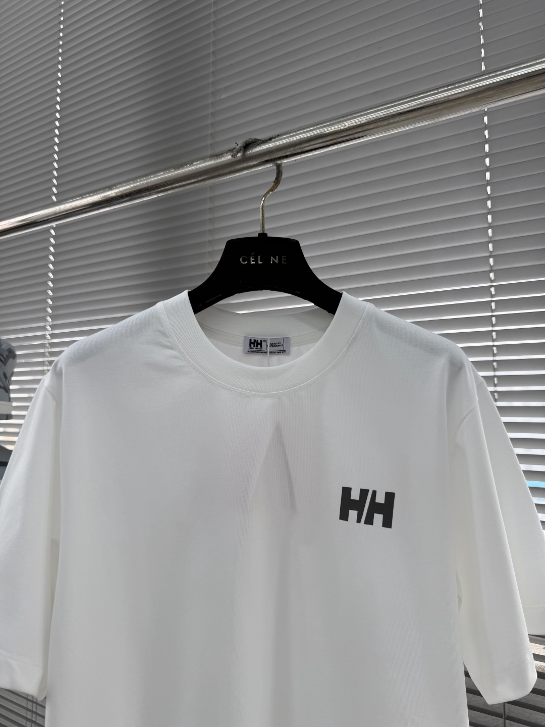 -HELLY HANSEN/HH海丽汉森26夏LOGO山脉图案短袖T恤基础圆领设计！经典白搭，领口选用定