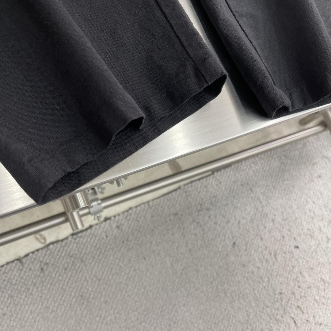-loro Piana 春季上新.亚麻老钱风绣花logo休闲长裤！定制品牌金属logo！细节拉满！成分：