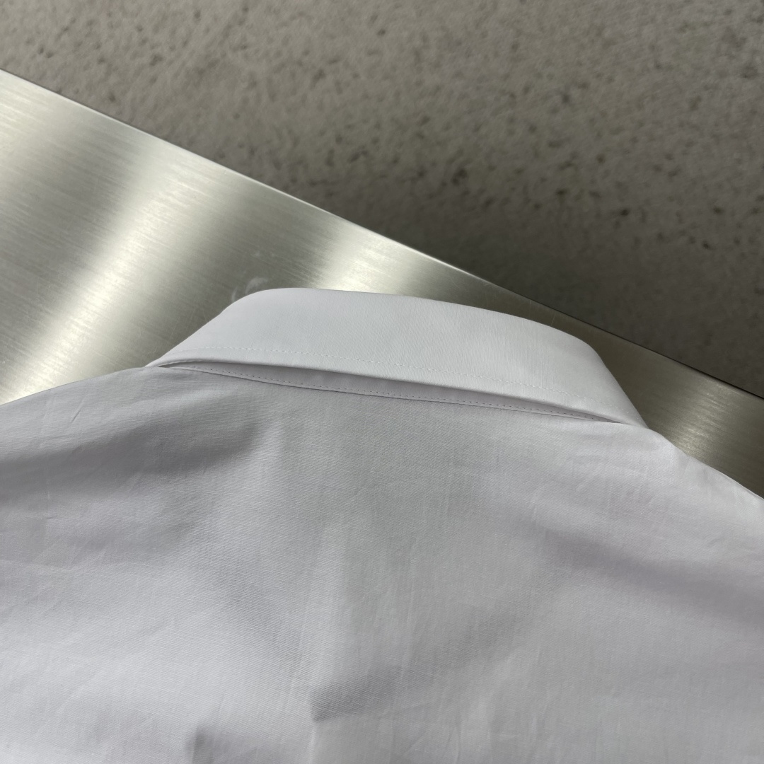 -z zegn 26ss 新款贴布长袖衬衫 本款衬衫胸前带有品牌字母刺绣点缀 高版本码数：M.L.XL.