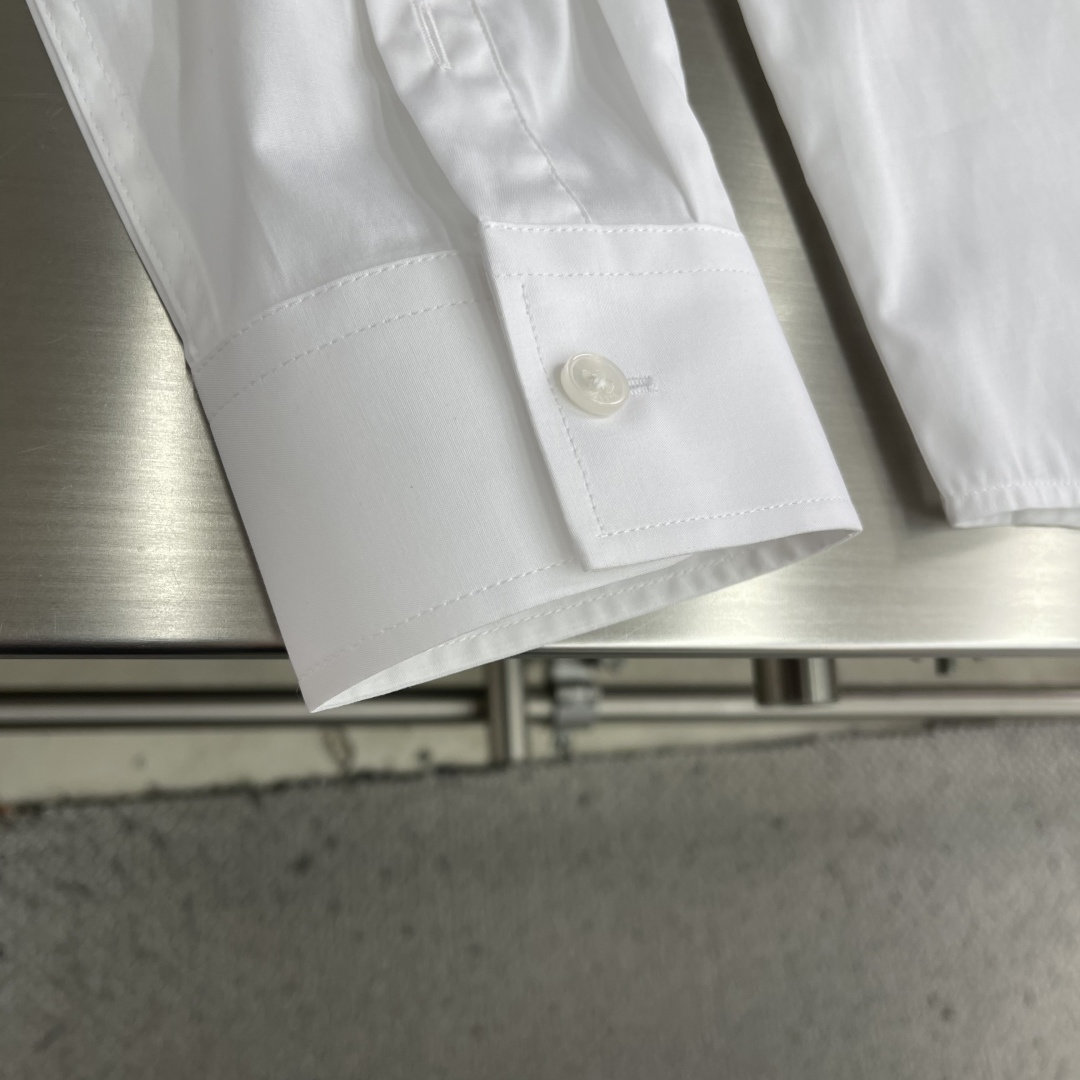-z zegn 26ss 新款贴布长袖衬衫 本款衬衫胸前带有品牌字母刺绣点缀 高版本码数：M.L.XL.