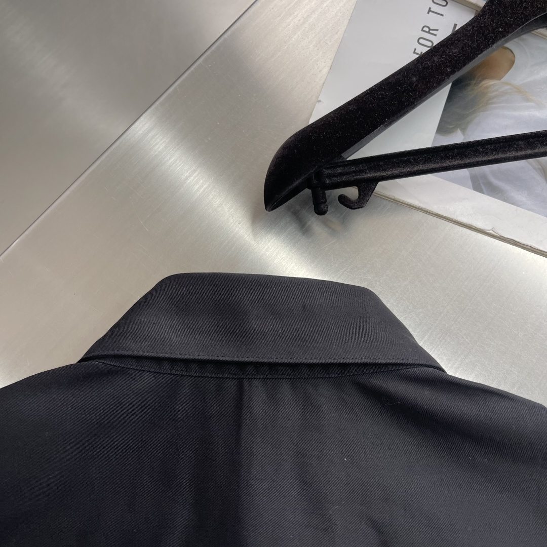 -驴牌 MONOGRAM口袋短袖衬衫定制50支高密度棉质绸缎75D高温衬布面料酵洗口袋压花1：1订制辅料