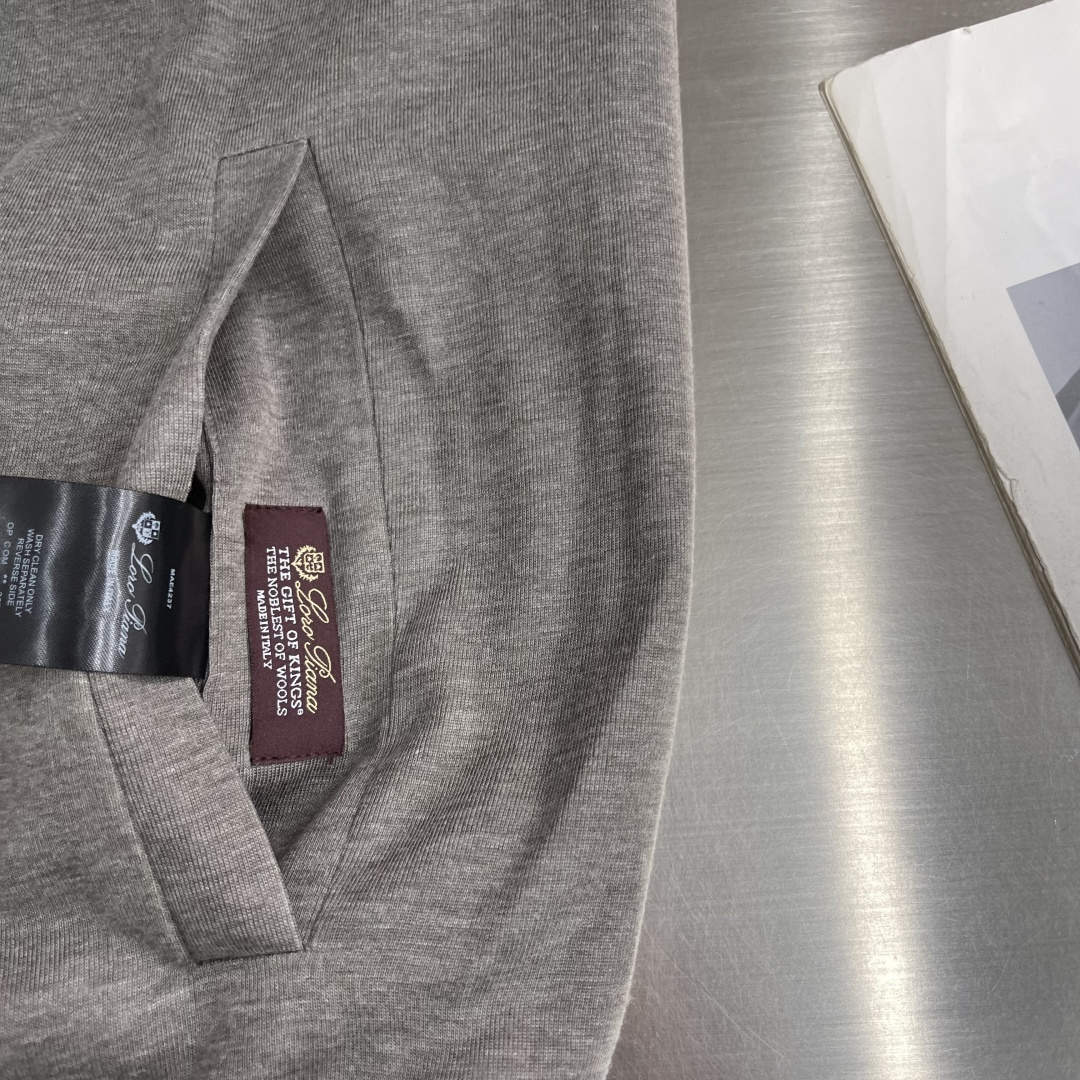 -loro Piana 26ss新款纯色双面穿立领拉链长袖夹克外套 高版本。码数：M.l.Xl.XXl.