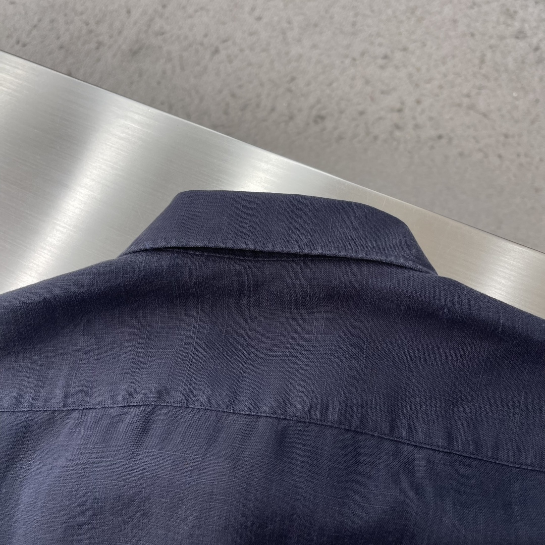 -loro Piana 26SS春夏新款进口亚麻面料纯色翻领衬衣，男士简约logo刺绣标识商务休闲百搭长