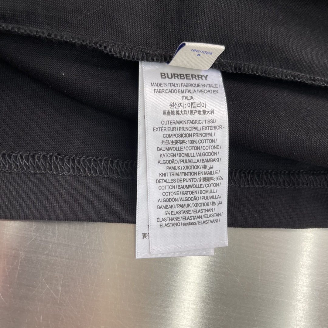 -BBR 骑士标拼图T恤​​！胸前蓝白及咖红骑士标拼图设计超有辨识度，撞色设计.解构风格很吸睛！高克重纯