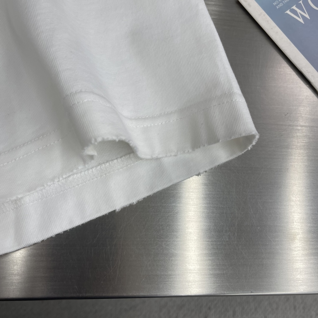 -驴牌 2026SS早春新品 重工绣贴T恤，潮奢天花板！精选400克重磅精梳棉，软糯垂坠🌾、透气亲肤，哑