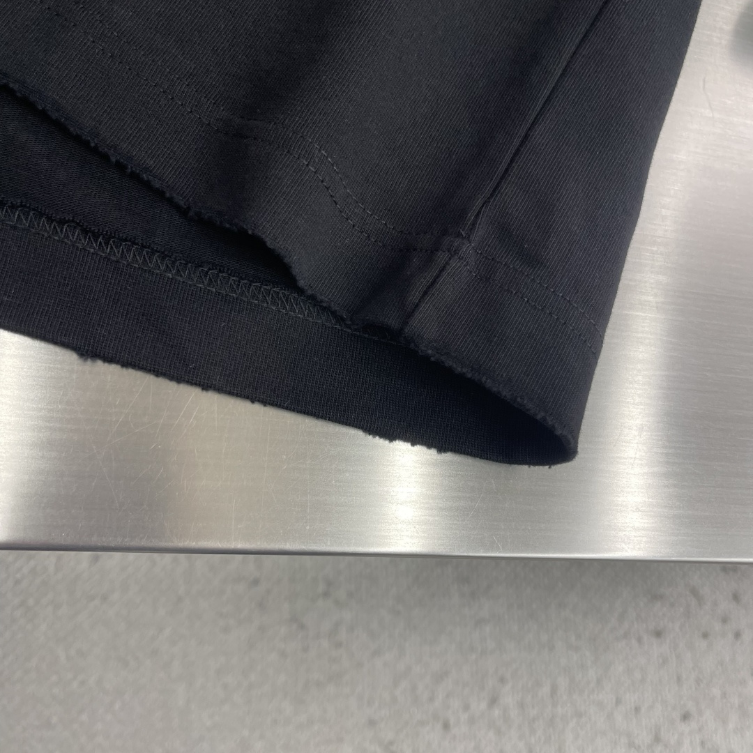 -Dio 2026SS春夏新品，经典刺绣T恤，奢潮必备！甄选400克重磅精梳棉，软糯垂坠🌾、透气亲肤，做