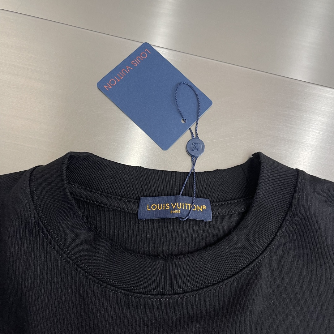 -驴牌 2026SS春夏新品 经典珠管绣T恤，奢潮必备！甄选重磅精梳棉，软糯垂坠🌾、透气亲肤，做旧磨毛工