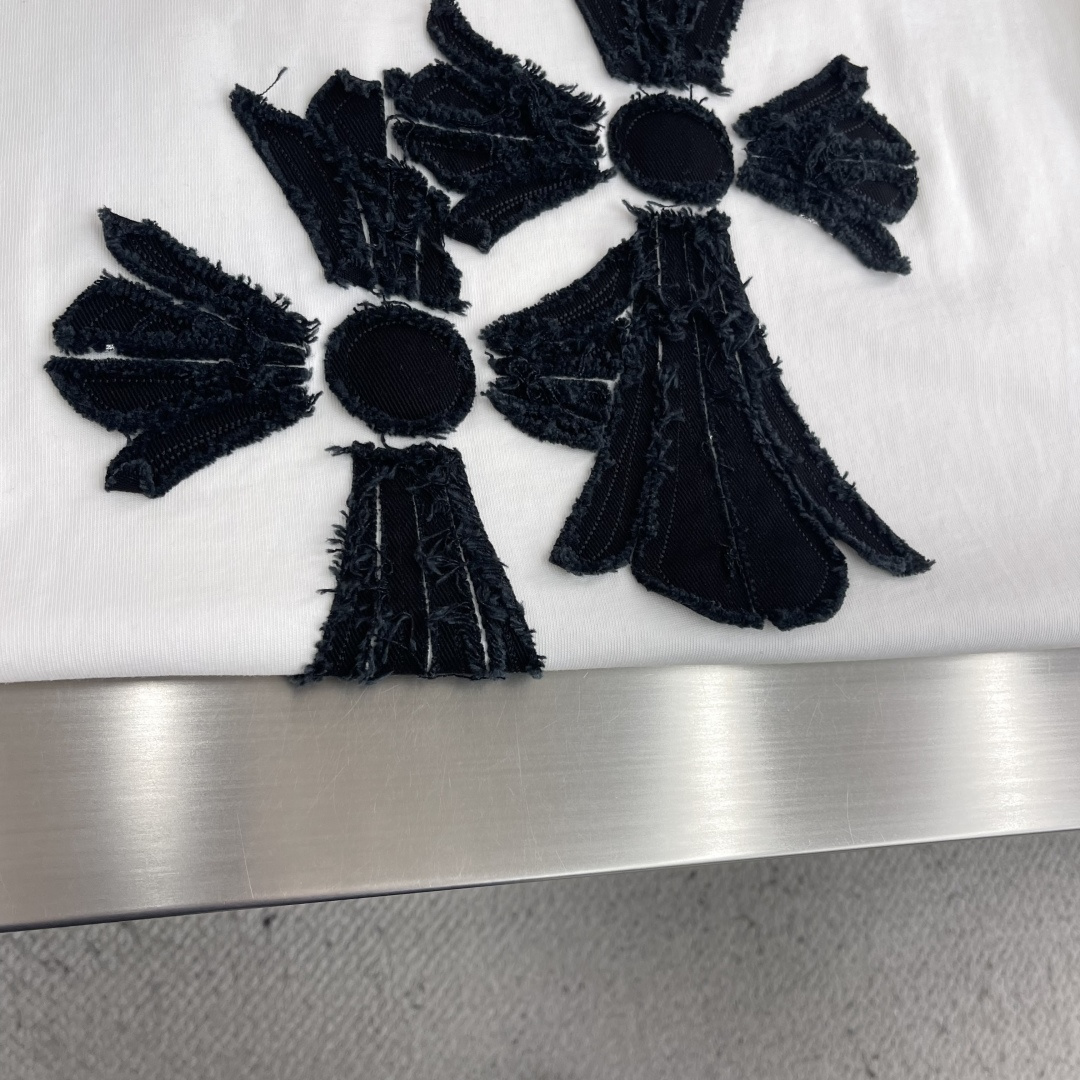 -CH 克罗心 2026SS早春新品绣贴布T恤，潮奢天花板！精选400克，重磅精梳棉，软糯垂坠🌾、透气亲