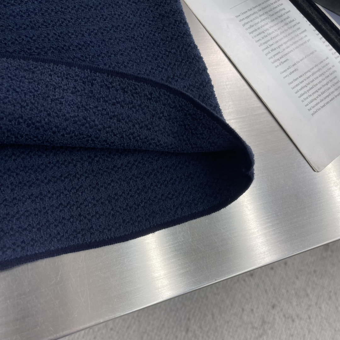 -驴牌 针织蓝色短袖 针织圆领衫针织T恤蓝色圆领，横纹浮雕针织 男女同款 码数：S M L XL尺码衣长