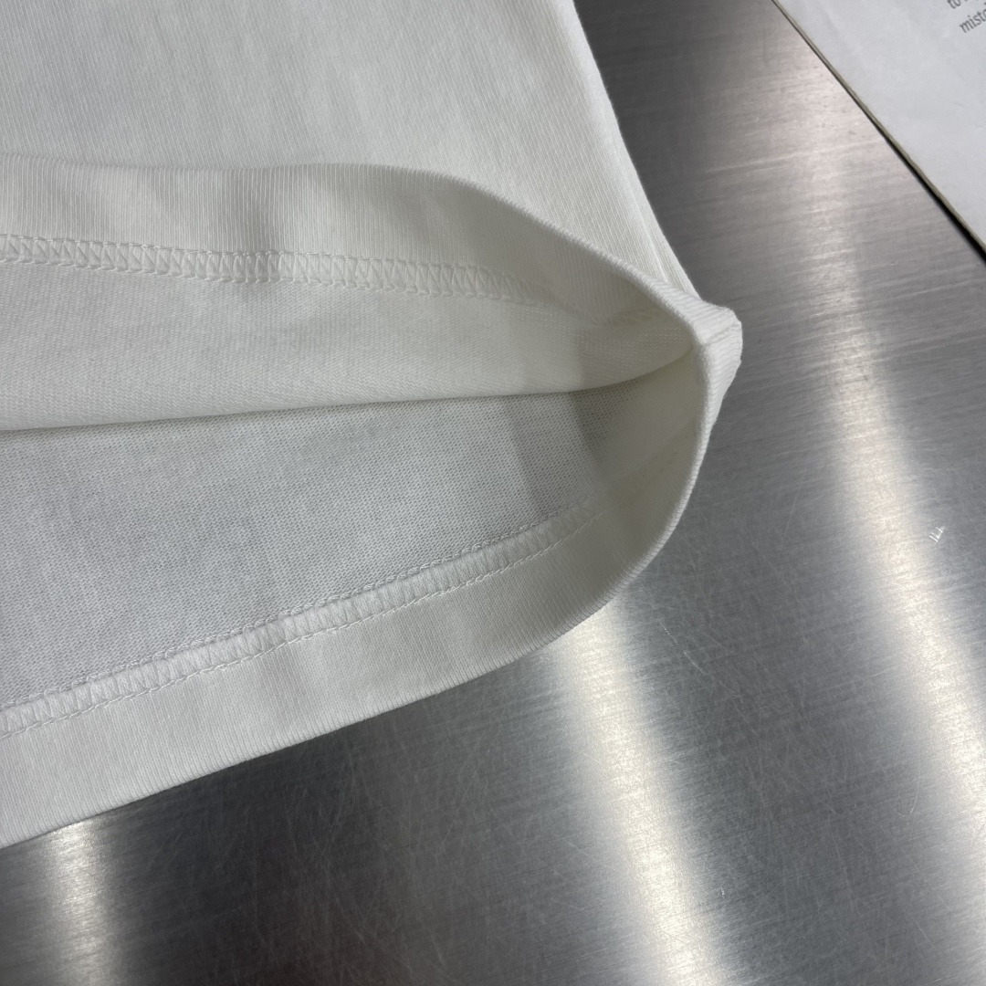 -驴牌 胸前刺绣交织签名短袖T男女同款，码数：S M L XL尺码衣长肩宽胸围S 65.545.553.