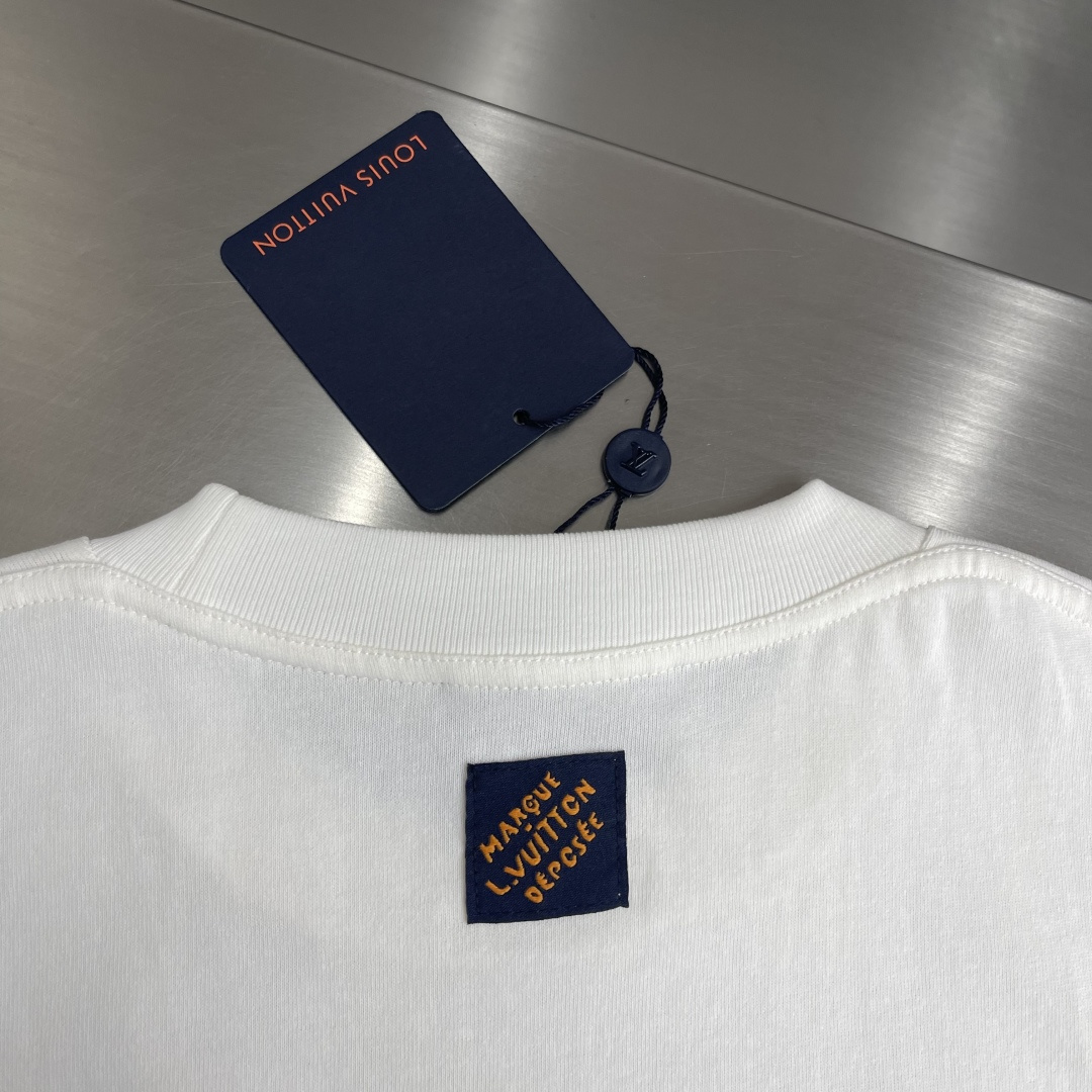 -驴牌 胸前刺绣交织签名短袖T男女同款，码数：S M L XL尺码衣长肩宽胸围S 65.545.553.