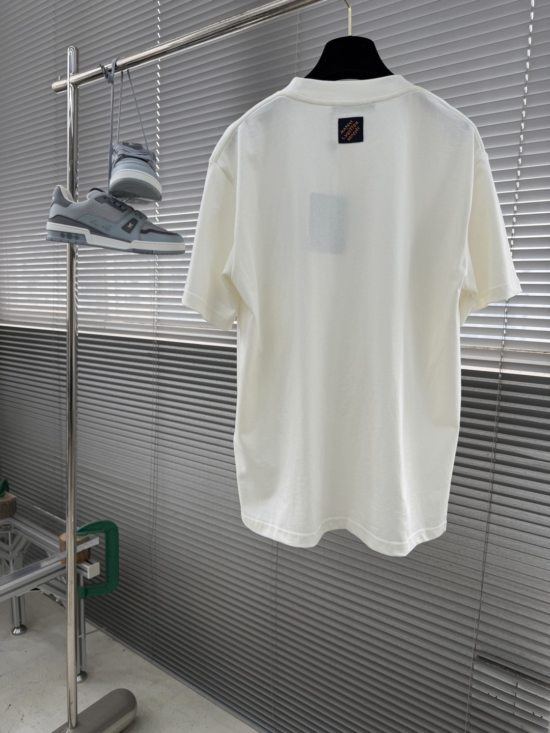 -驴牌 胸前刺绣交织签名短袖T男女同款，码数：S M L XL尺码衣长肩宽胸围S 65.545.553.