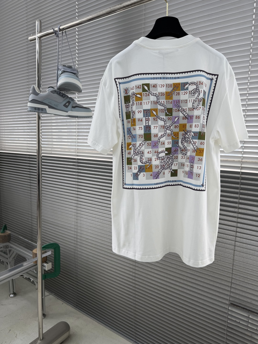 -驴牌 印花细节短袖T恤 奶白色纯棉蛇梯棋图案男女同款码数：S M L XL XXL尺码衣长肩宽胸围袖长