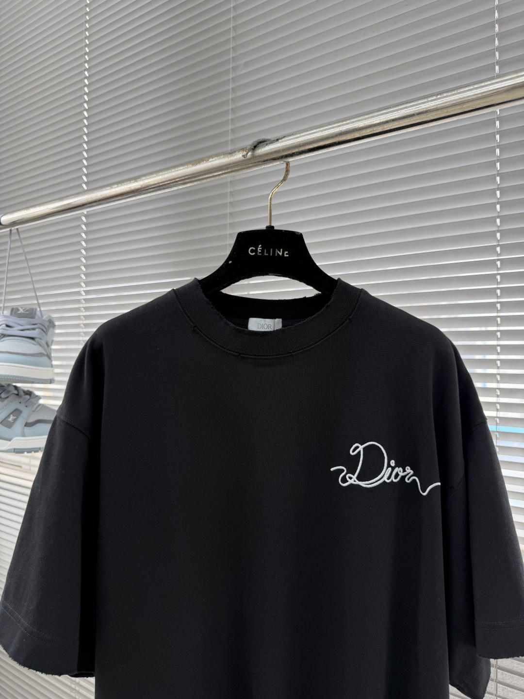 -Dio 2026SS春夏新品，经典刺绣T恤，奢潮必备！甄选400克重磅精梳棉，软糯垂坠🌾、透气亲肤，做