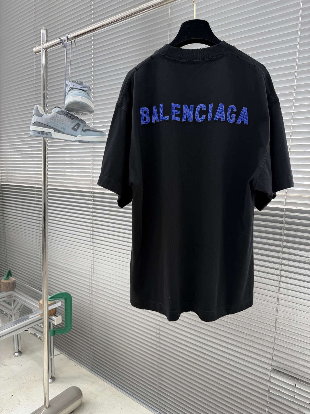 -Balenciag 2026SS春夏新品 经典珠管绣T恤，奢潮必备！甄选重磅精梳棉，软糯垂坠🌾、透气亲