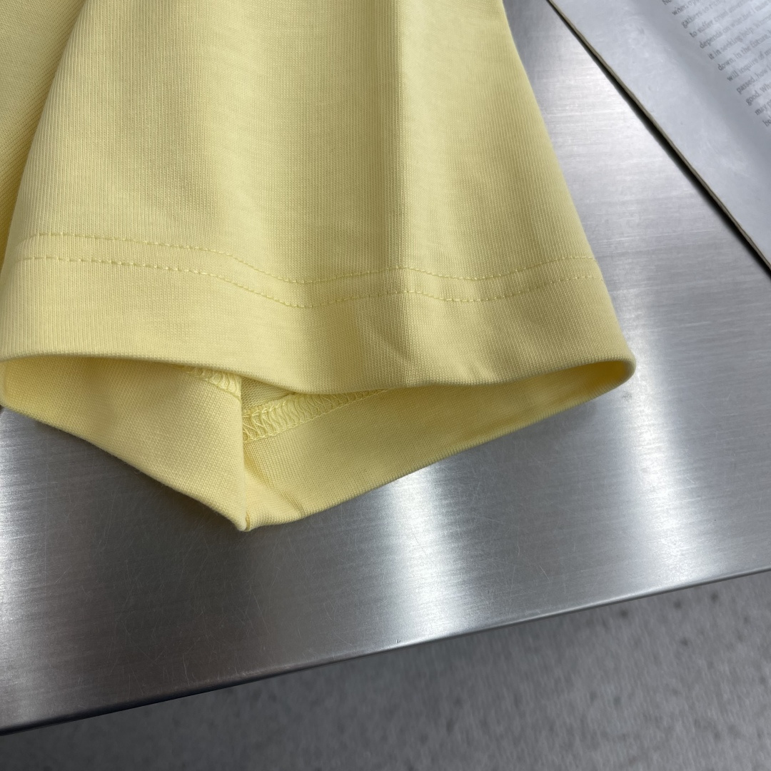 -Celin 2026春夏新款短袖T恤重磅纯棉字母logo 植绒码数：S M L XL XXL